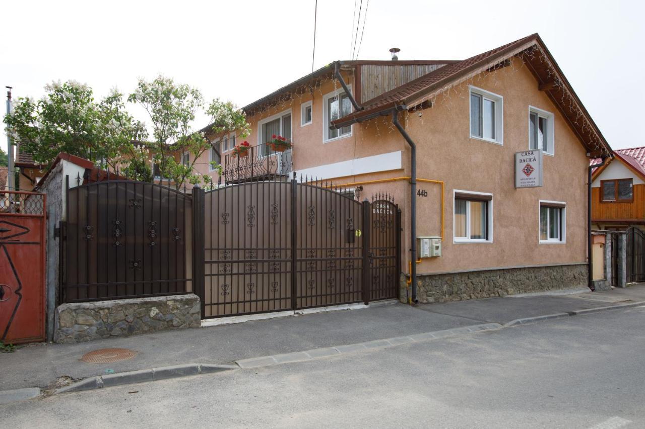 Casa Dacica 호텔 Rîşnov 외부 사진